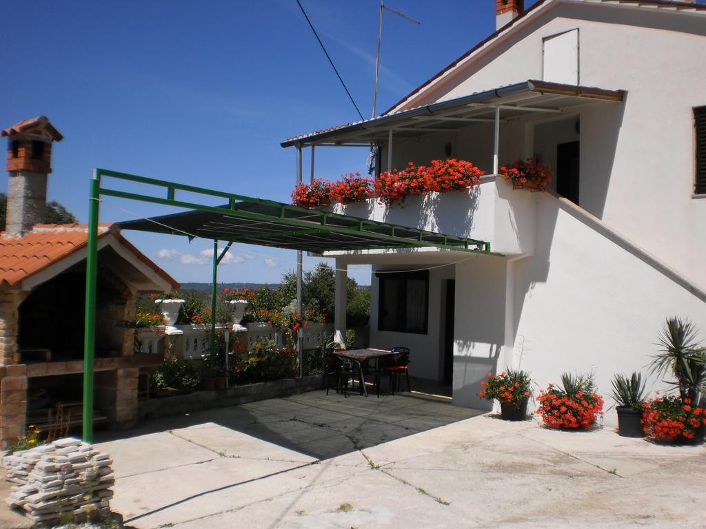 Apartments Rogocana Labin  Room photo