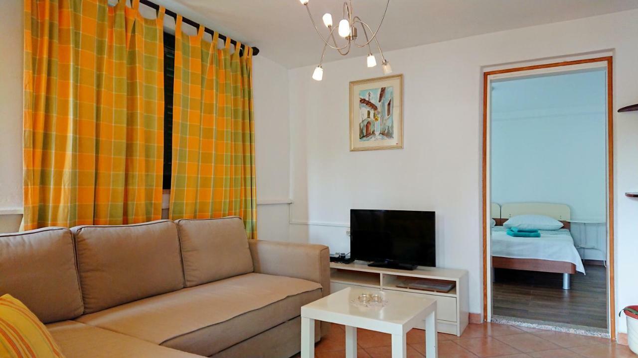 Apartments Rogocana Labin  Exterior photo