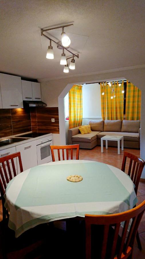 Apartments Rogocana Labin  Exterior photo