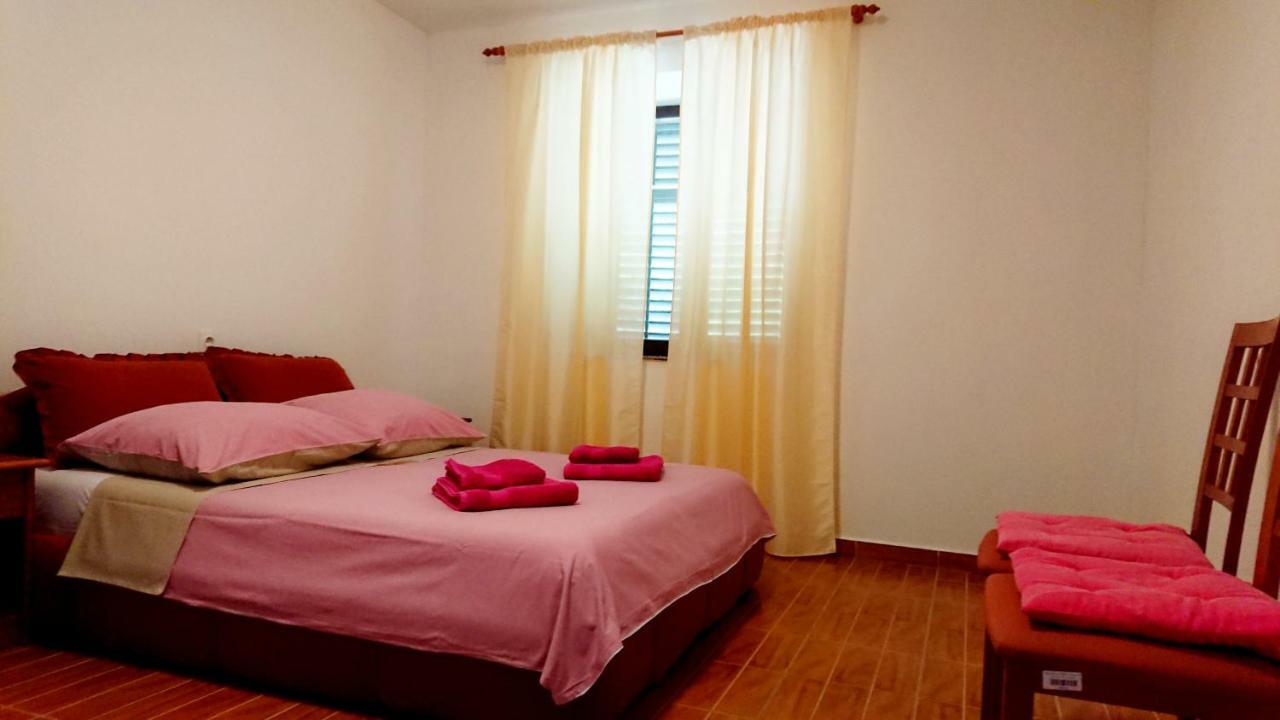 Apartments Rogocana Labin  Exterior photo